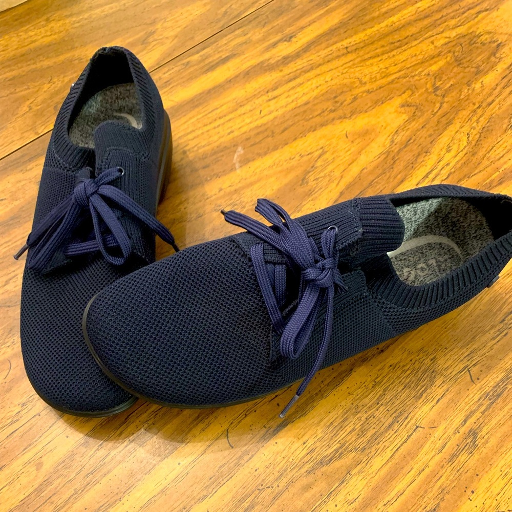 Klogs Knit Women Sz 9.5M Navy Oxford Tie Shoes Slip Resistant Work Activewear
